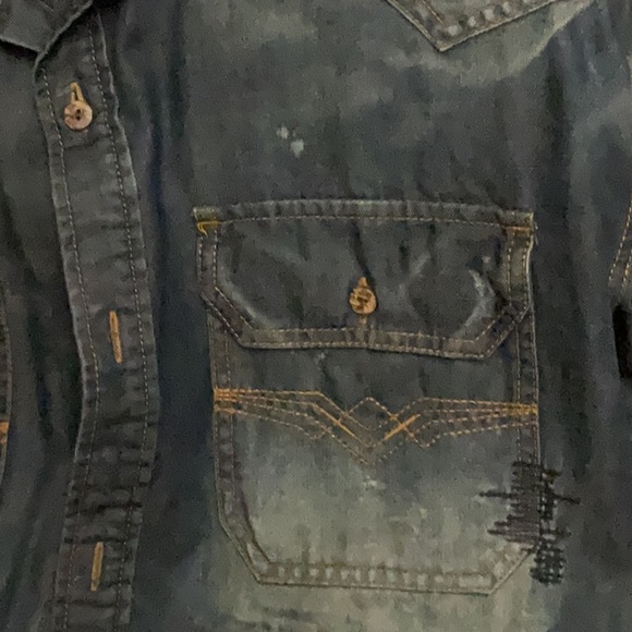 Used - Picture 2 of 7